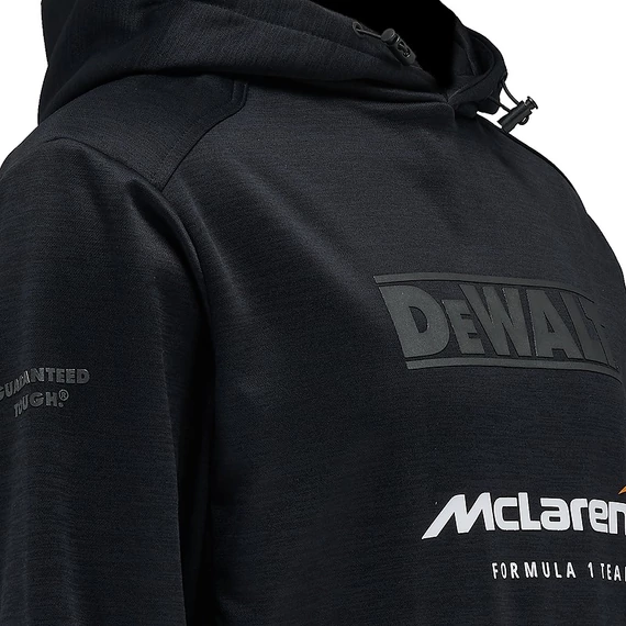 (színkód) DEWALT PERFORMANCE McLaren kapucnis pulóver